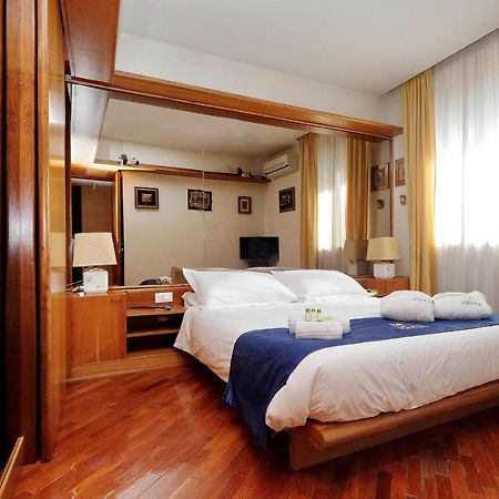 Frattina Family Romantic Superior Suite Εξωτερικό φωτογραφία