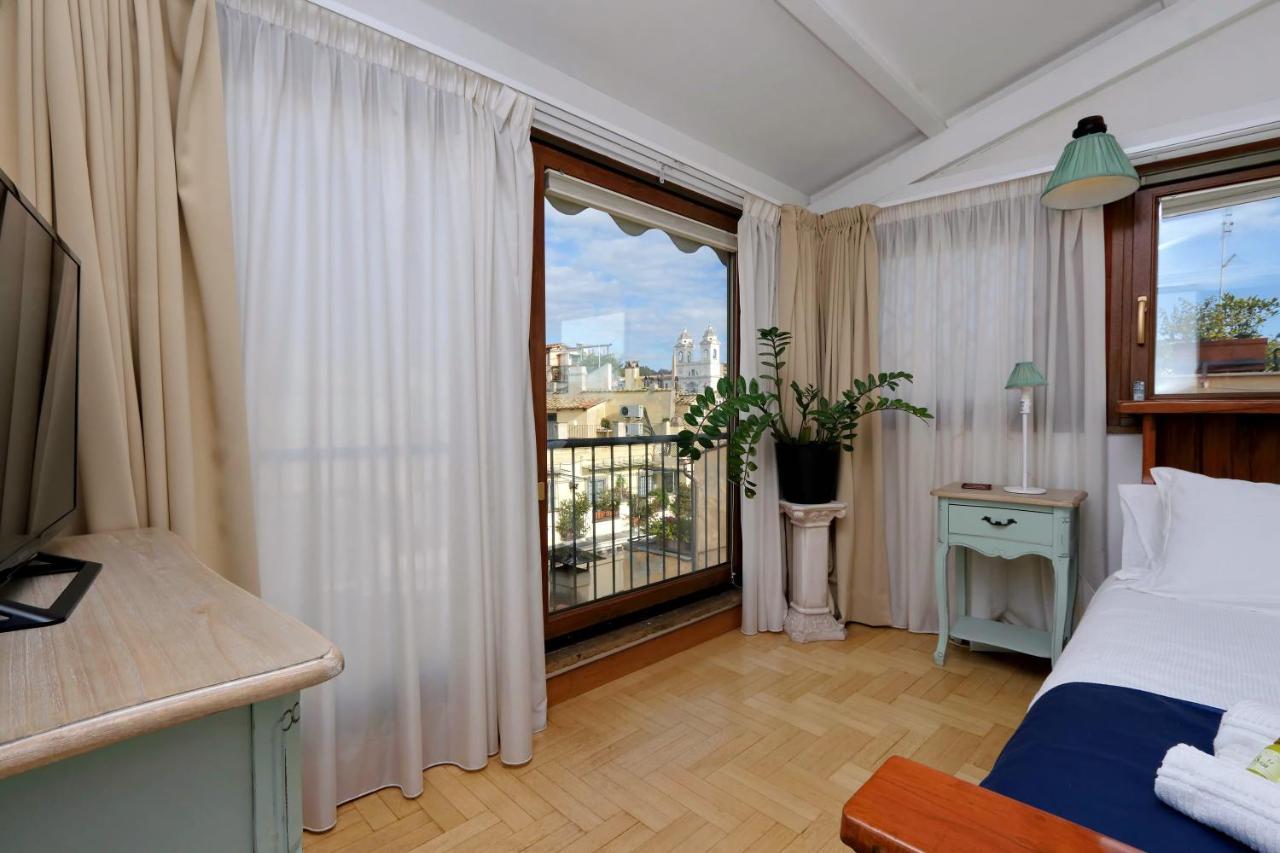Frattina Family Romantic Superior Suite Εξωτερικό φωτογραφία