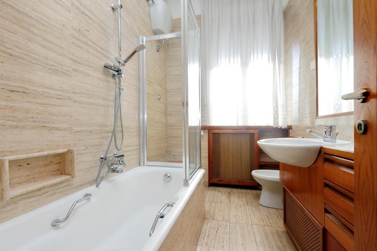 Frattina Family Romantic Superior Suite Εξωτερικό φωτογραφία