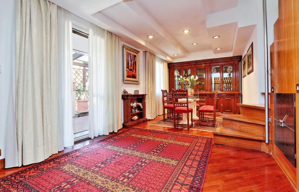 Frattina Family Romantic Superior Suite Εξωτερικό φωτογραφία